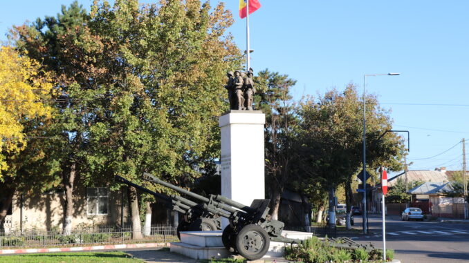 Monumentul Eroilor din Călărași. FOTO Adrian Boioglu