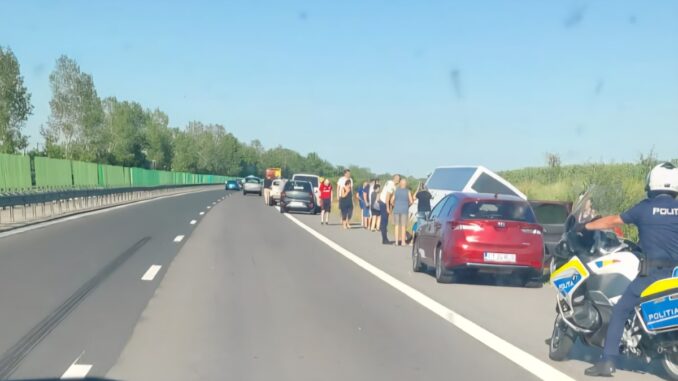 Autocar răsturnat. FOTO ISU Călărași