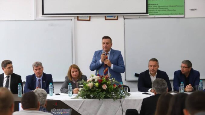 Președintele Organizației Județene PSD Călărași, cuvinte de încurajare pentru studenți la început de an universitar. FOTO Facebook Vasile Iliuta