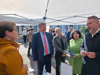 Vicepreședintele CJ Călărași, social-democratul Bogdan Mihai, de vorbă cu angajatorii. FOTO Consiliul Județean Călărași