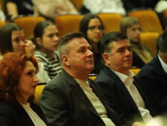 Vasile Iliuță, la conferința "Youth Mode: ON". FOTO VI