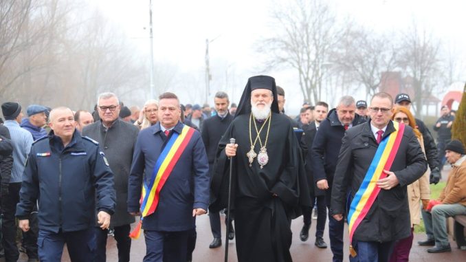 Autoritățile locale și județene prezente la slujba de Bobotează