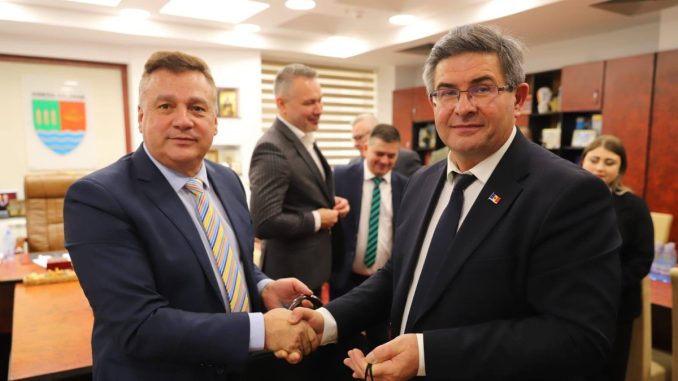 Între județul Călărași și Raionul Călărași din Republica Moldova există un acord de înfrățire semnat în 2016. FOTO Consiliul Județean Călărași