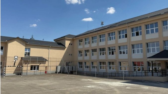 Reabilitarea termică a clădirii Colegiului Economic din Călărași, imobil în care funcționează și Școala Nr. 2, a ajuns la final. FOTO Primăria Municipiului Călărași
