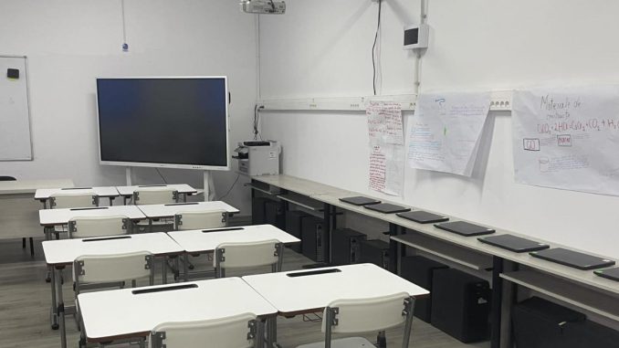 mobilier nou pentru școlile din Călărași